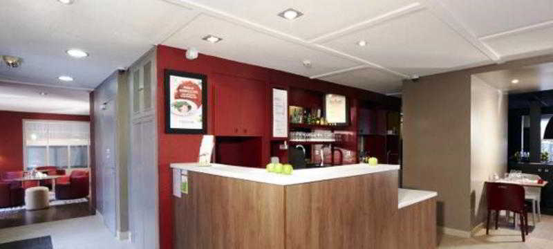 Hotel Campanile Les Ulis - Courtaboeuf Esterno foto