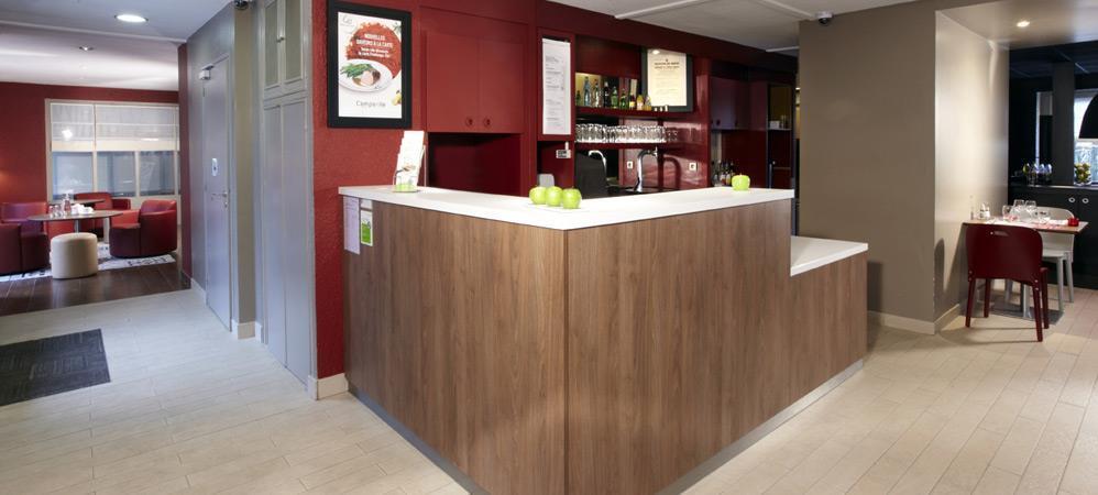 Hotel Campanile Les Ulis - Courtaboeuf Esterno foto