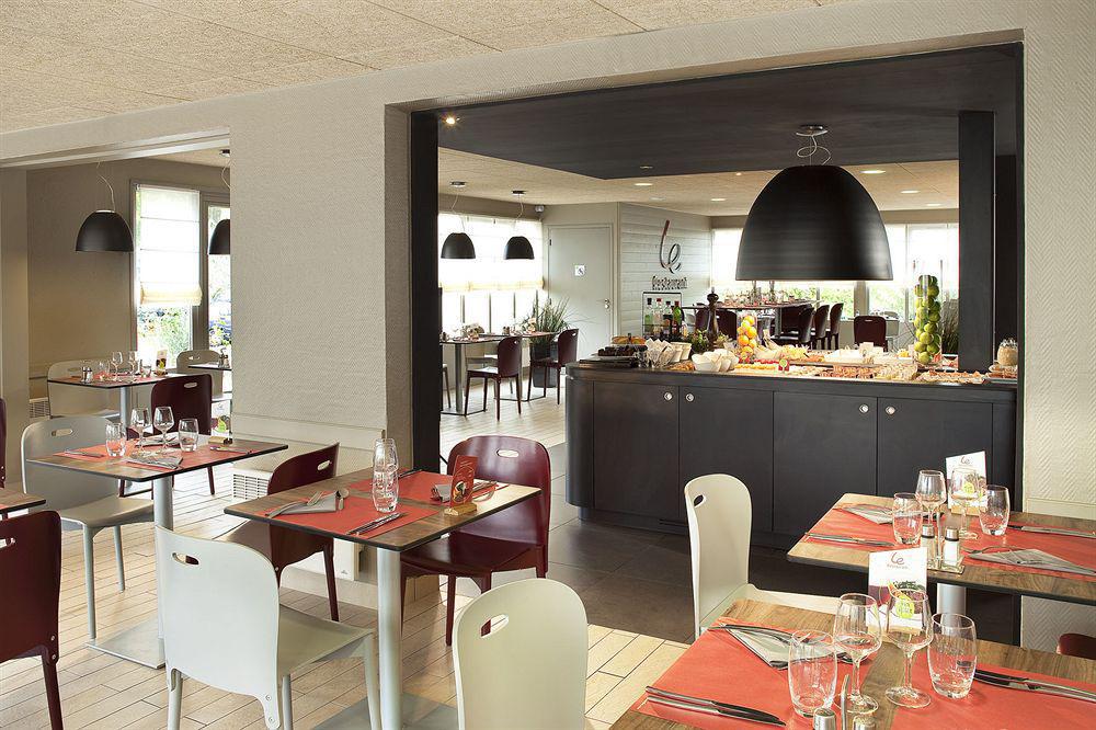 Hotel Campanile Les Ulis - Courtaboeuf Esterno foto